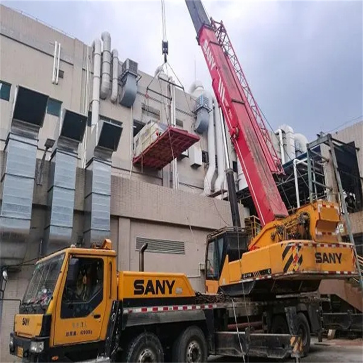 洛龙租赁大型汽车吊，助力工程项目高效进行