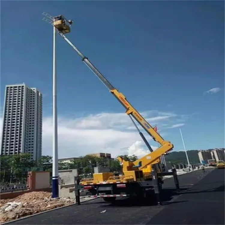 洛龙维修路灯的曲臂升降车出租