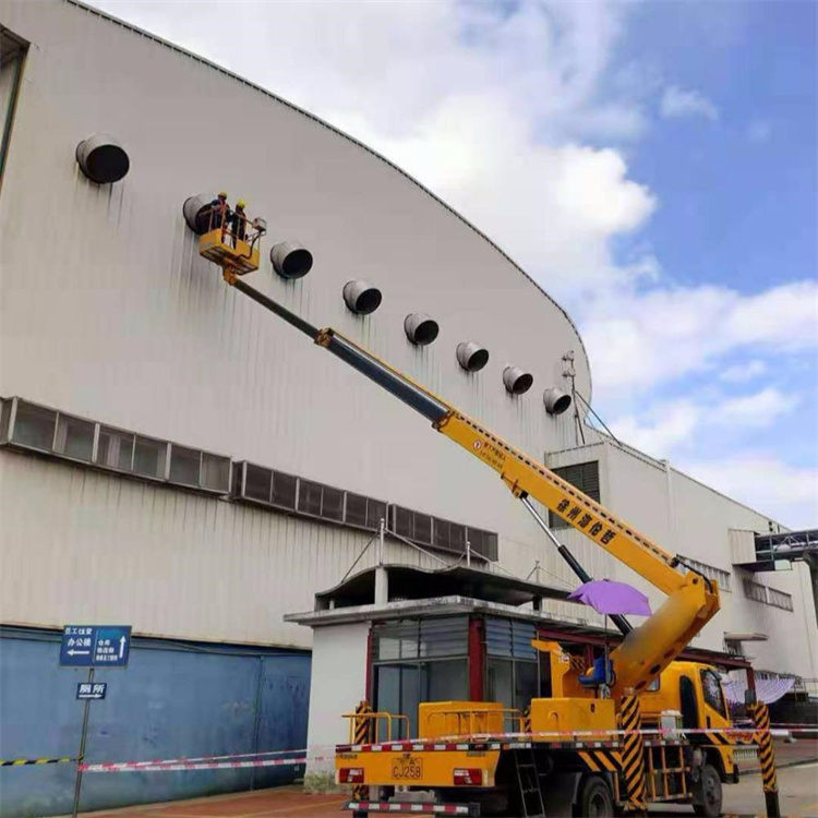 洛龙高空作业车出租服务：专业广告牌安装解决方案