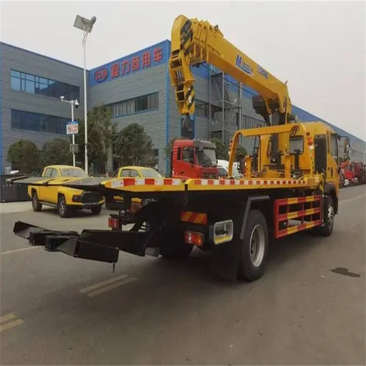 洛龙附近小随车吊出租电话，轻松解决搬运烦恼