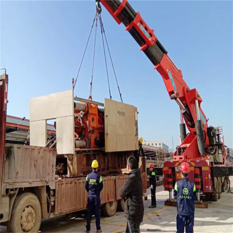 洛龙折臂随车吊出租