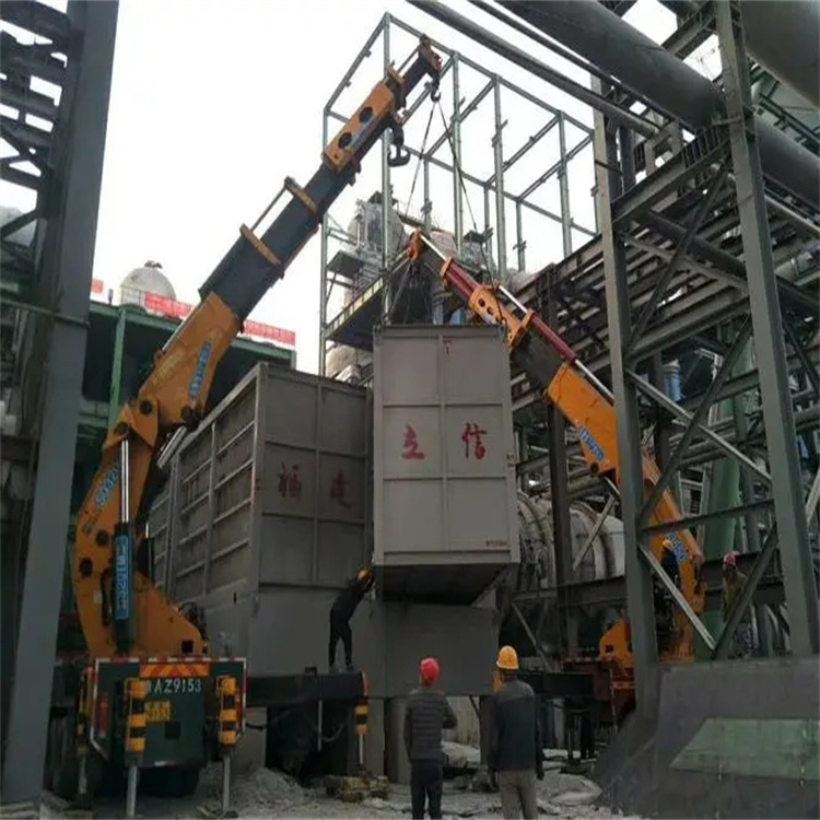 洛龙折臂吊车租赁电话